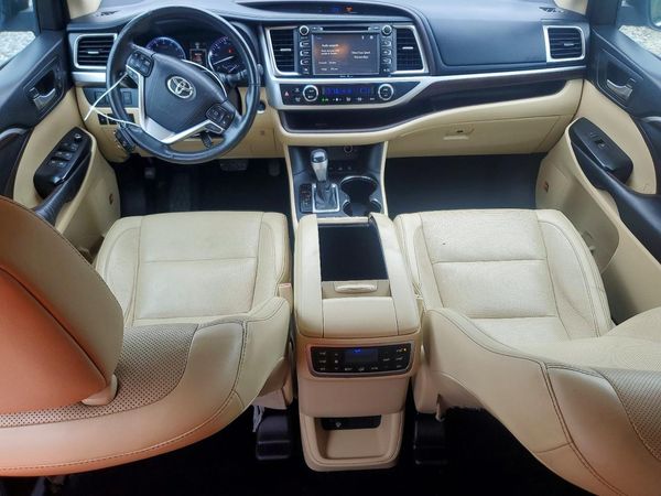 2015 TOYOTA HIGHLANDER