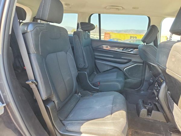 2022 JEEP GRAND CHEROKEE