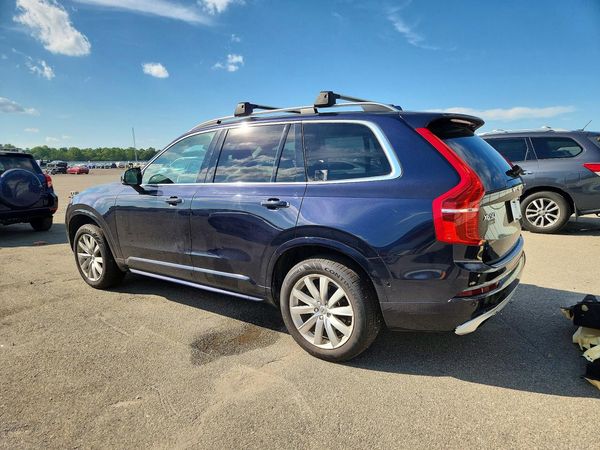 2017 VOLVO XC90