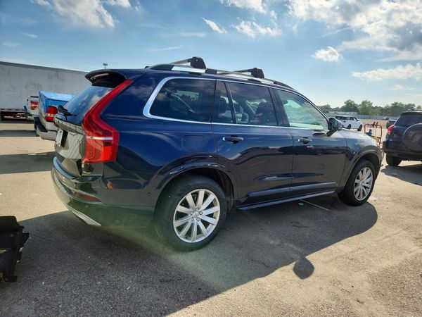 2017 VOLVO XC90