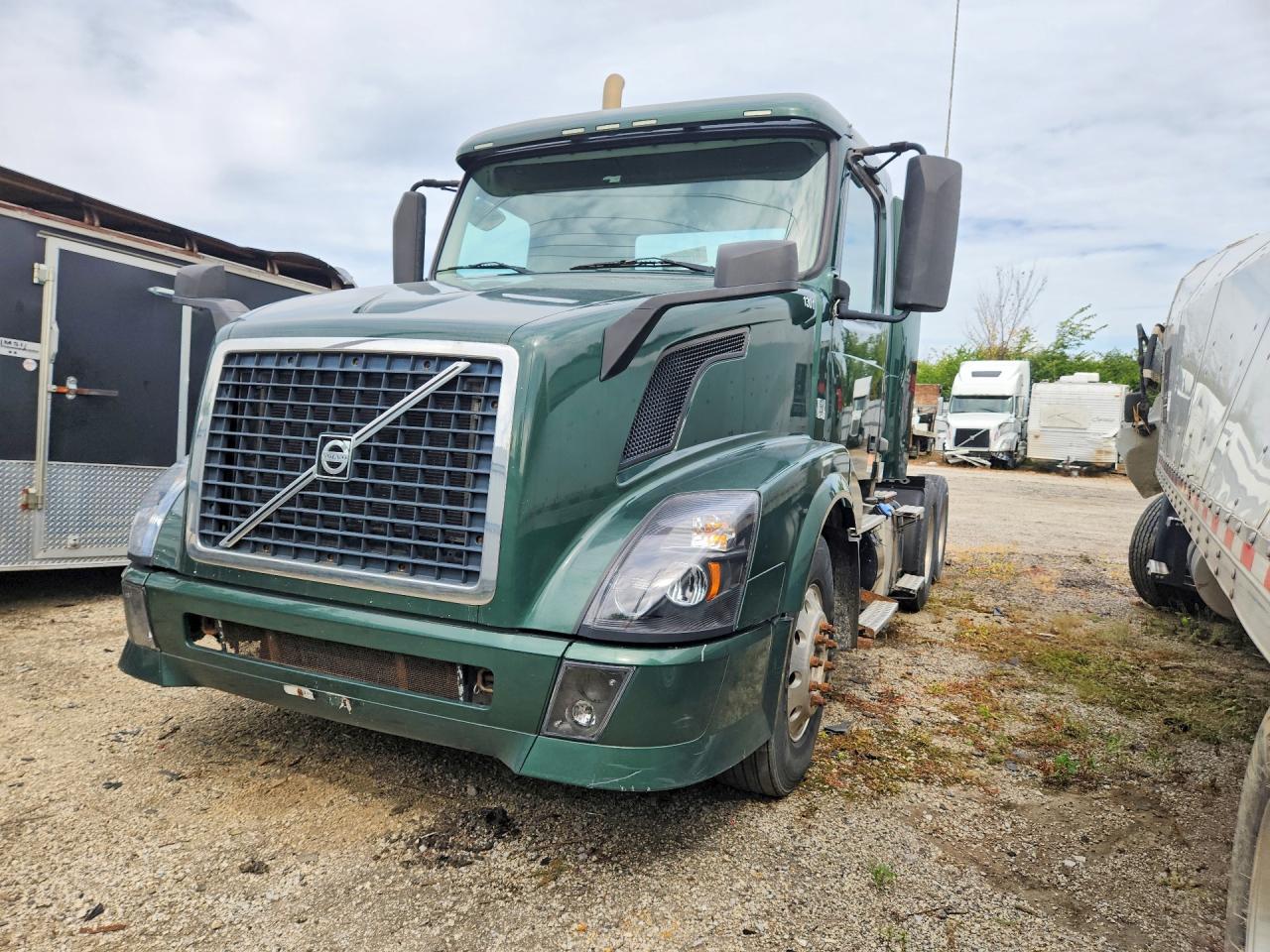 2013 VOLVO VN