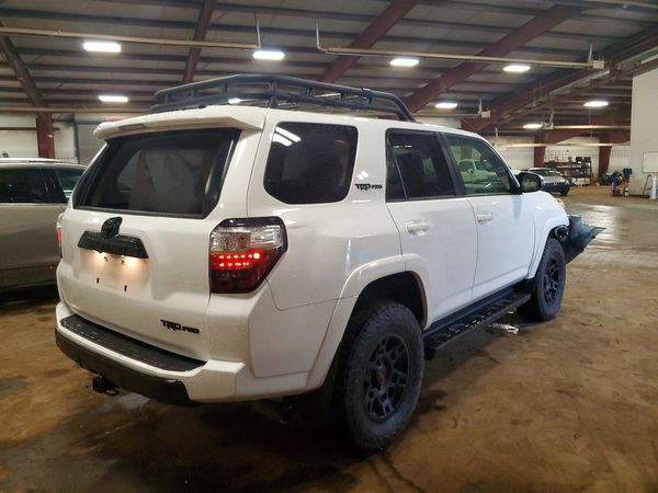 2023 TOYOTA 4RUNNER