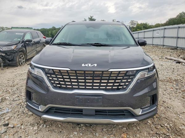 2022 KIA CARNIVAL