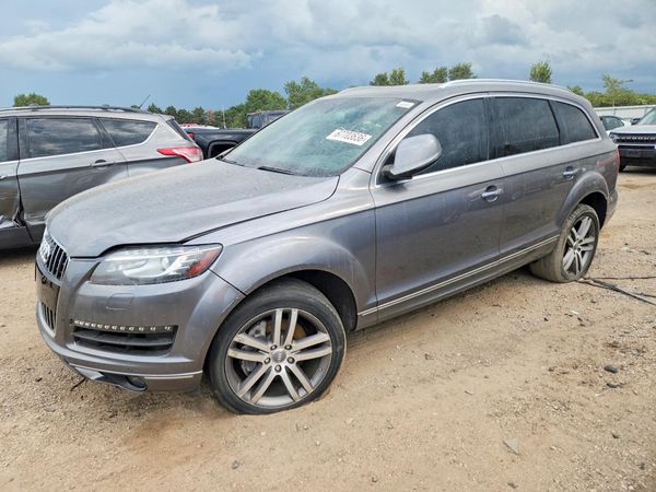 2012 AUDI Q7 Premium Plus — Front 3/4