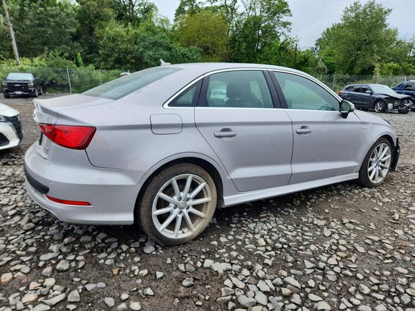 2015 AUDI A3