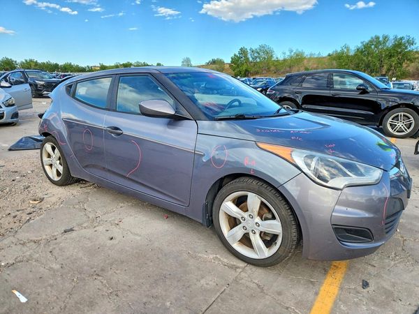 2013 HYUNDAI VELOSTER