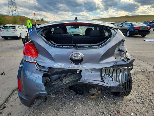2013 HYUNDAI VELOSTER