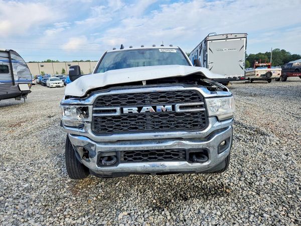 2024 RAM 5500