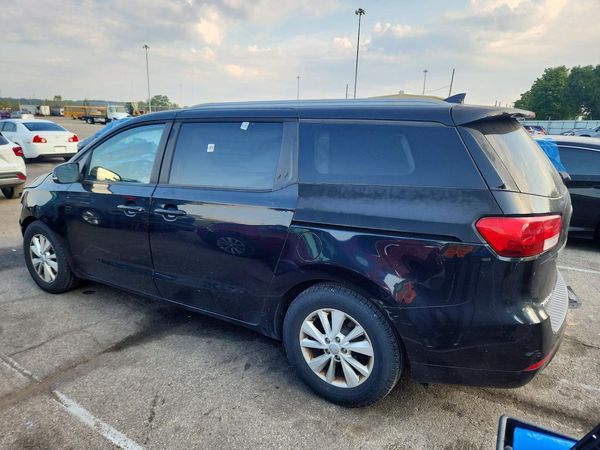 2016 KIA SEDONA