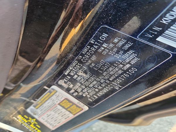 2016 KIA SEDONA