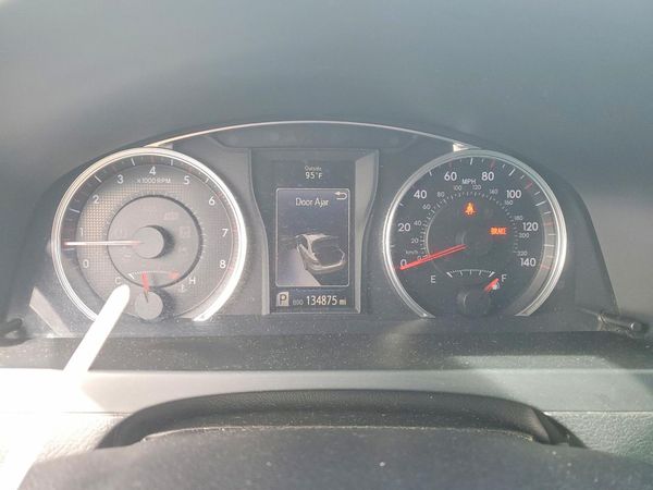 2016 TOYOTA CAMRY