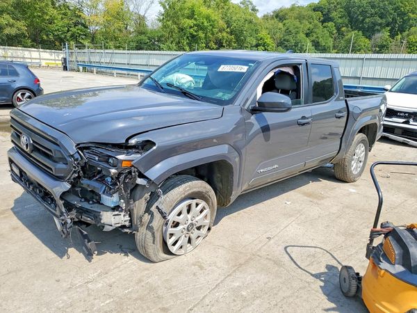 2025 TOYOTA TACOMA — Front 3/4