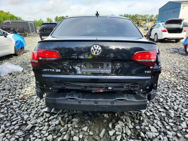 2018 VOLKSWAGEN JETTA