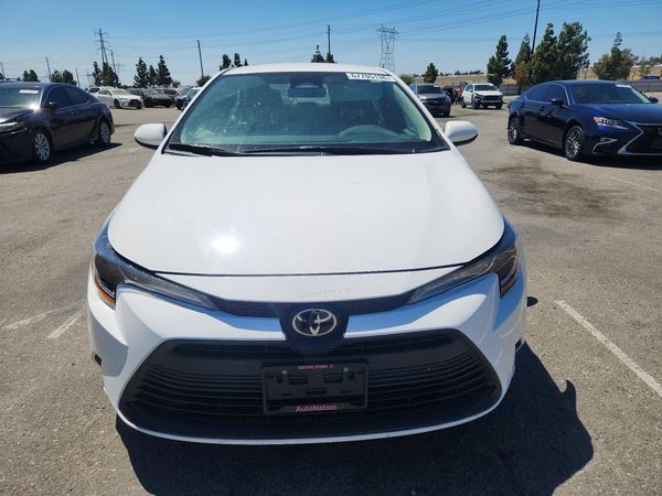 2024 TOYOTA COROLLA