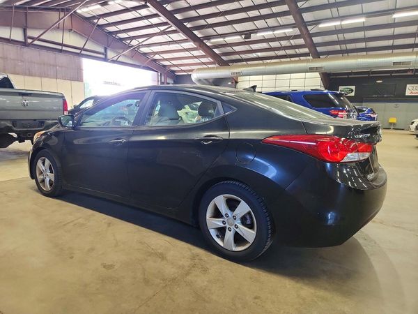 2013 HYUNDAI ELANTRA