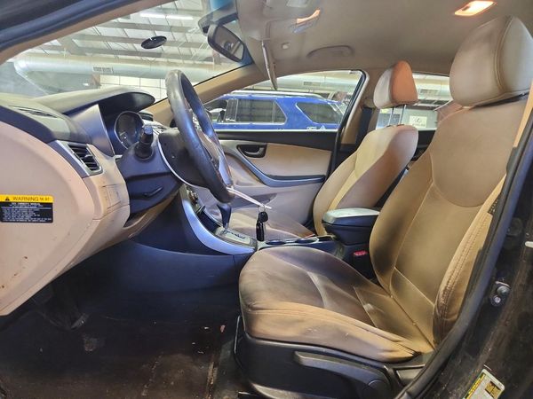 2013 HYUNDAI ELANTRA