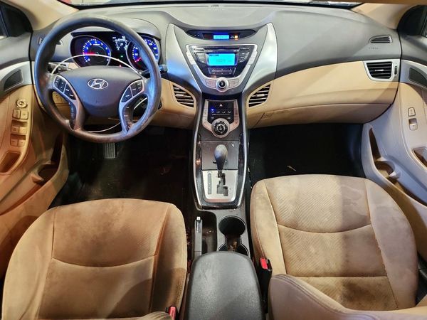 2013 HYUNDAI ELANTRA
