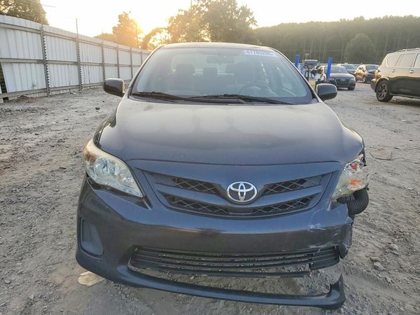 2013 TOYOTA COROLLA
