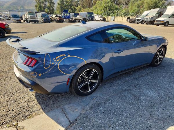 2024 FORD MUSTANG