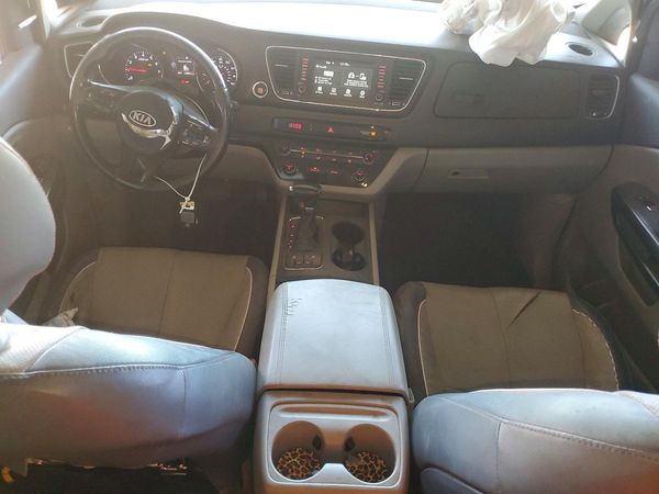 2017 KIA SEDONA
