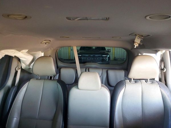 2017 KIA SEDONA