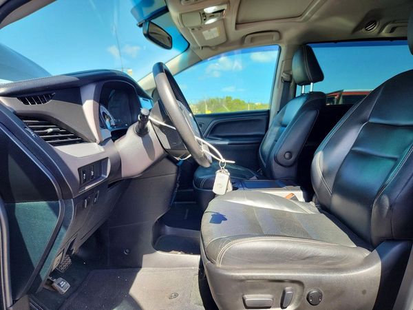 2016 TOYOTA SIENNA