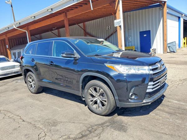 2019 TOYOTA HIGHLANDER
