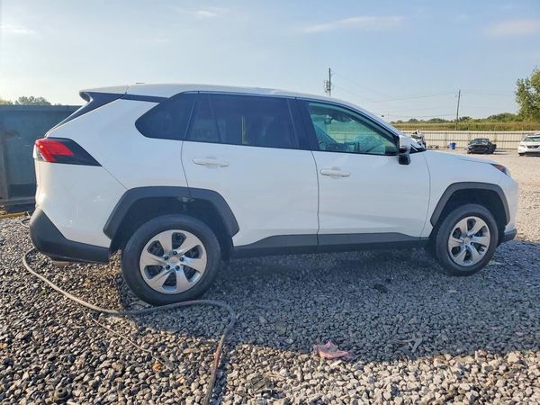 2022 TOYOTA RAV4 LE