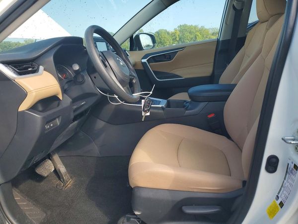 2022 TOYOTA RAV4 LE