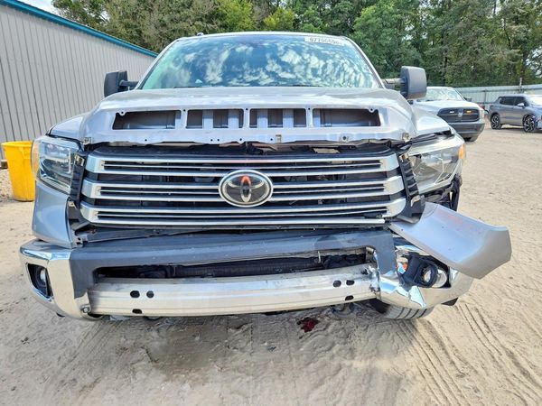 2019 TOYOTA TUNDRA Limited Grade
