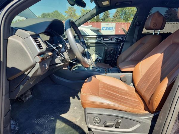 2018 AUDI Q5 quattro Premium Plus