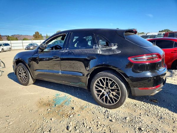 2018 PORSCHE MACAN