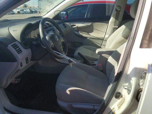 2013 TOYOTA COROLLA — DENT