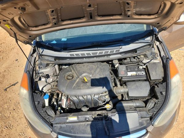2013 HYUNDAI ELANTRA