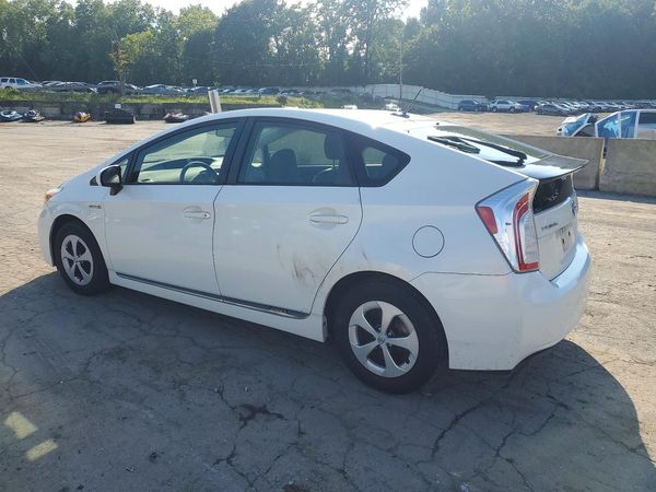 2014 TOYOTA PRIUS