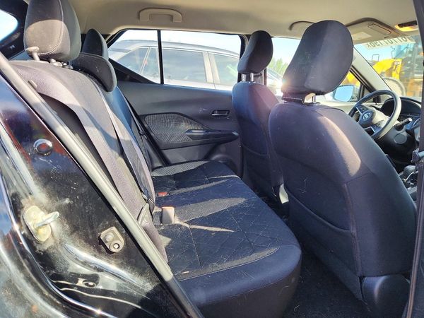 2019 NISSAN KICKS