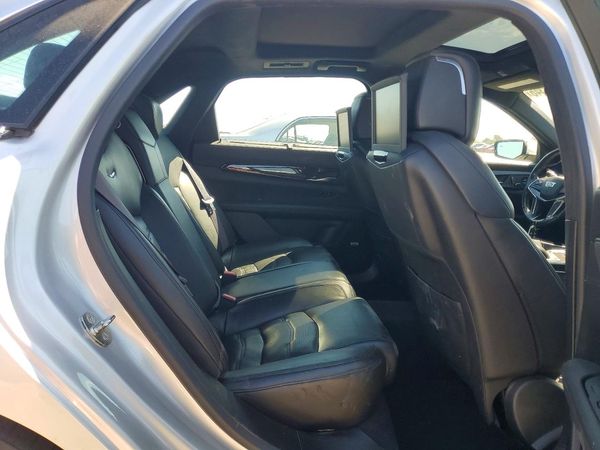 2017 CADILLAC CT6