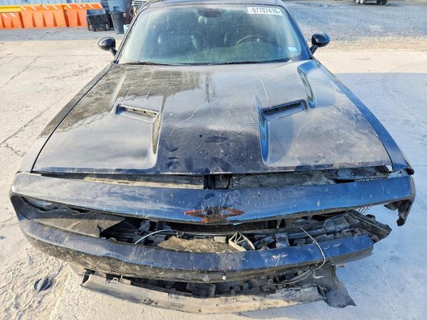 2016 DODGE CHALLENGER SXT