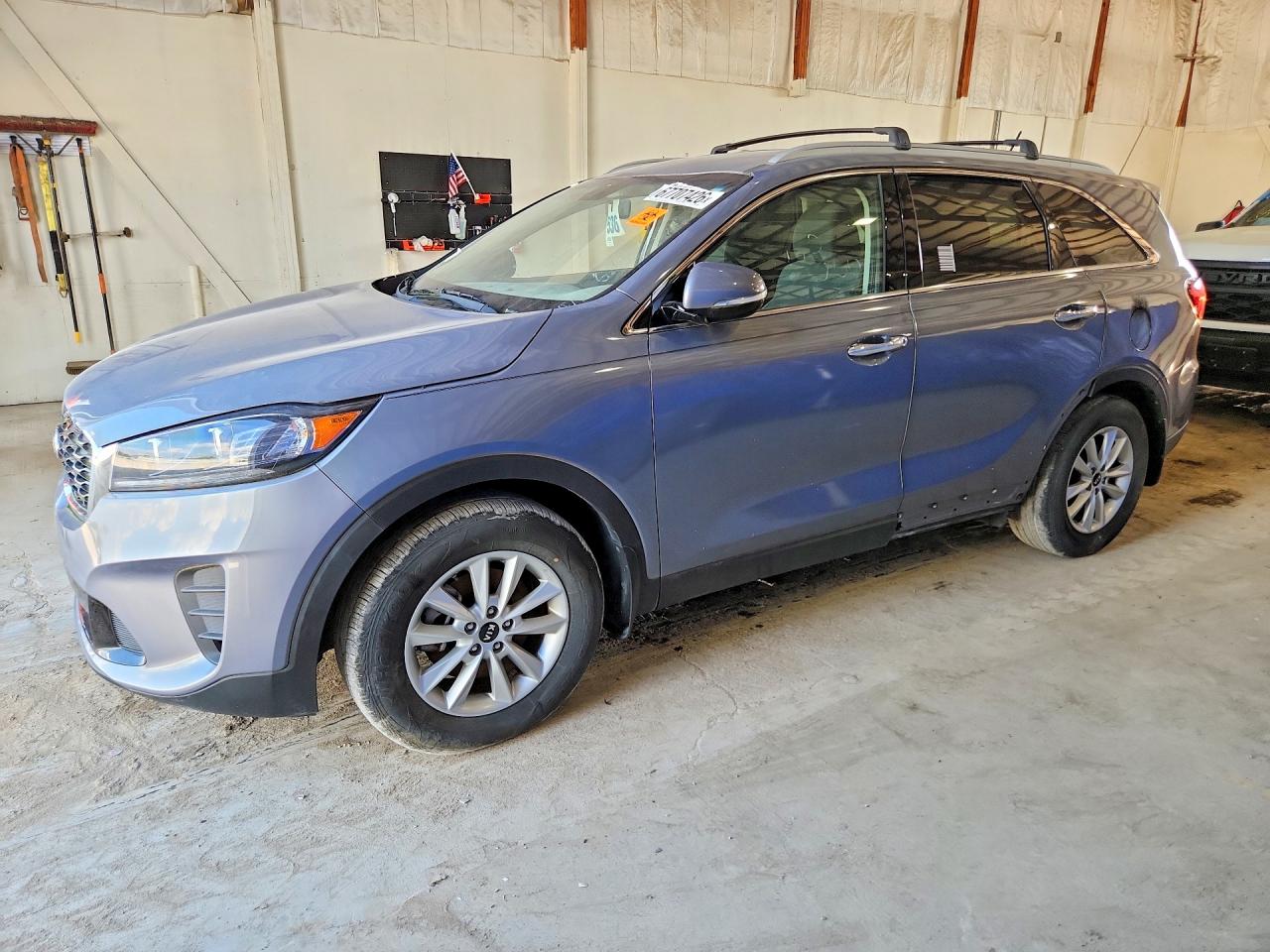 2020 KIA SORENTO L, LX, S — Front 3/4