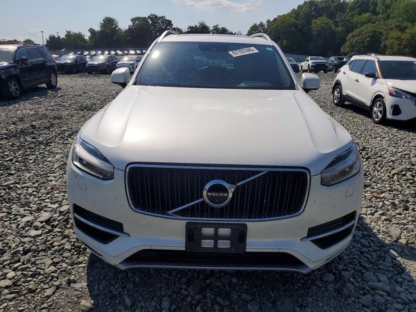 2017 VOLVO XC90 Momentum