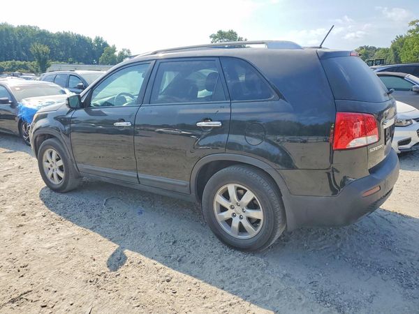 2013 KIA SORENTO Base / LX