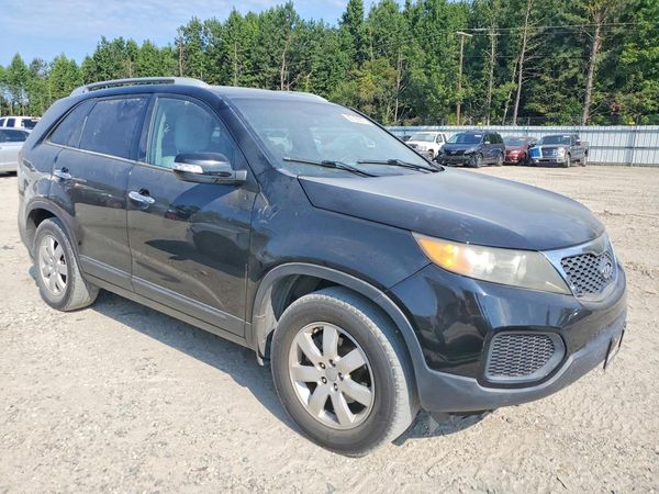 2013 KIA SORENTO Base / LX