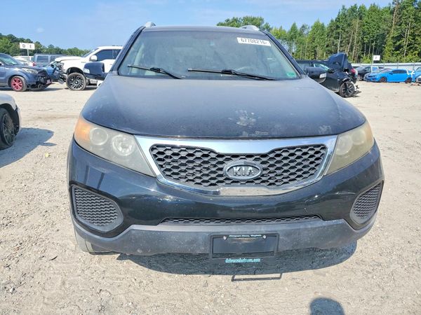 2013 KIA SORENTO Base / LX