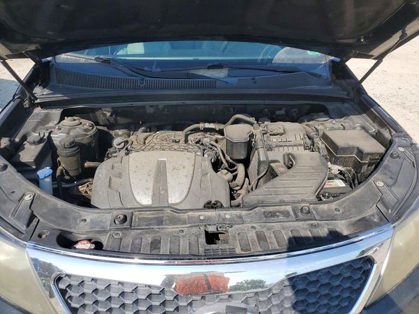 2013 KIA SORENTO Base / LX
