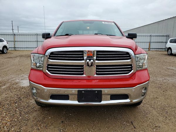 2018 RAM 1500 SLT