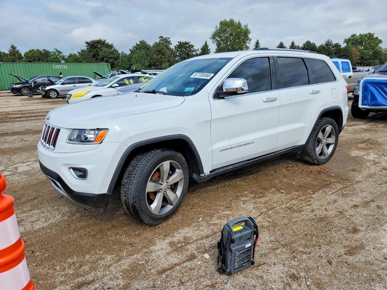 2014 JEEP CHEROKEE Limited — Front 3/4