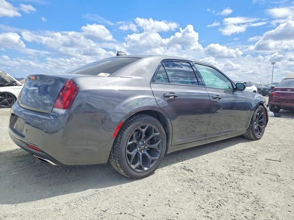 2019 CHRYSLER 300 300S