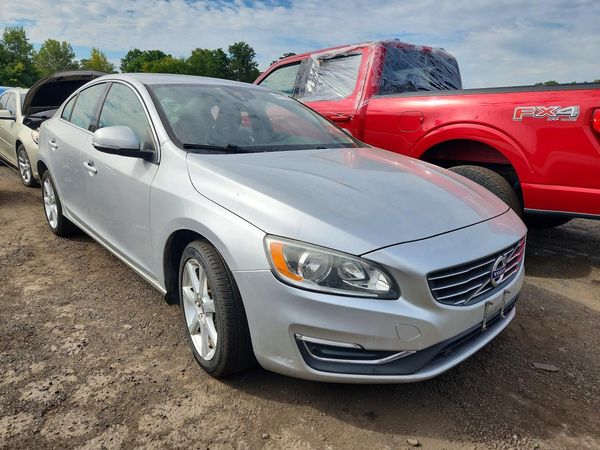 2016 VOLVO S60 SV33 Premier