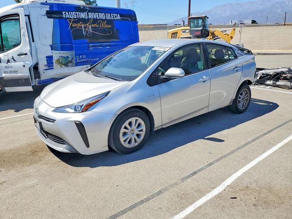 2020 TOYOTA PRIUS