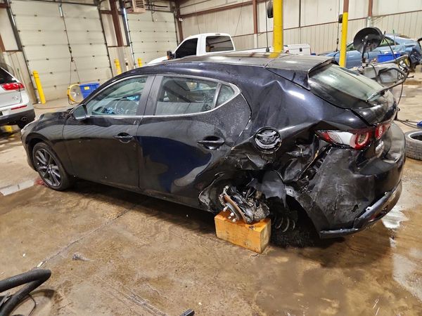 2025 MAZDA 3